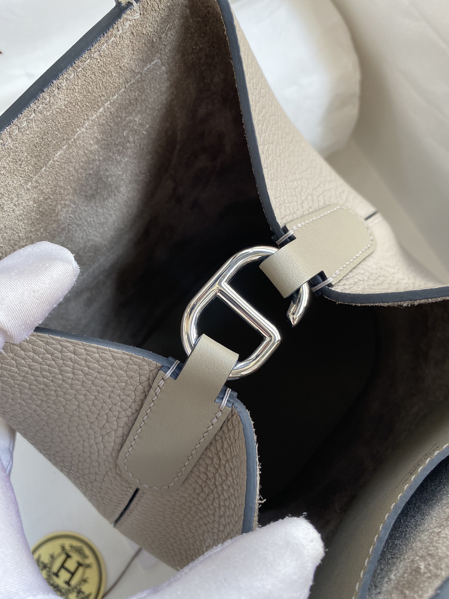 Hermes In The Loop 18 Bag In Gris Asphalte Clemence Leather